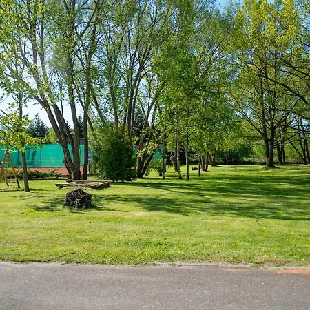Tennis Guest house